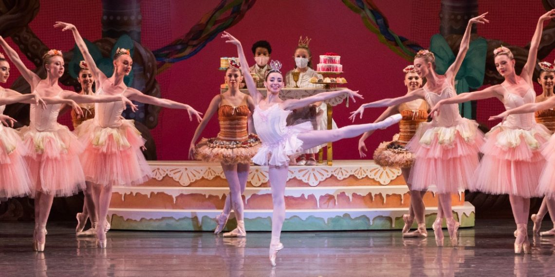 Miami City Ballet Review Nutcracker Allows Us To Believe In Disbelief