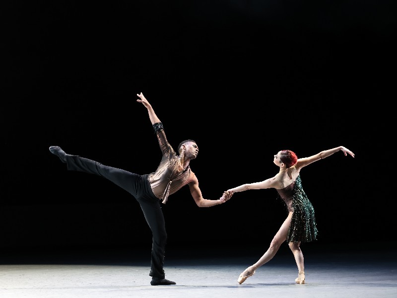The Washington Ballet's Andile Ndlovu and Maki Onuki in Dwight Rhoden's Midnight Riff